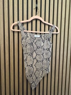 Babaton Snake-Print Asymmetrical Bodysuit - Taupe & Black